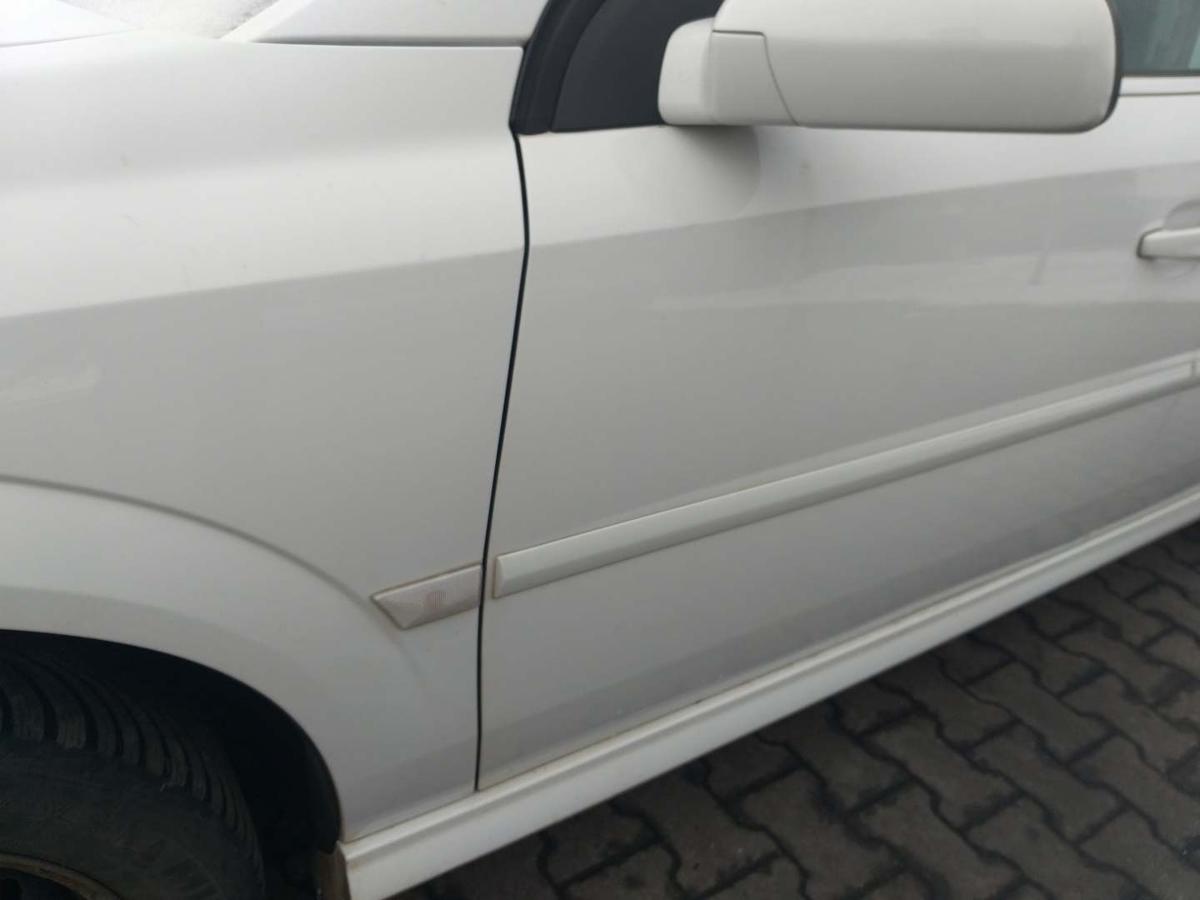 Opel Signum original T&uuml;r vorn links Z474 Casablancaweiss Rohbau Bj.2006